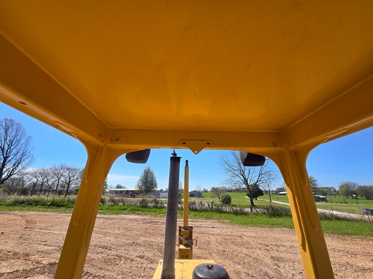 1998-deere-650g-image-39