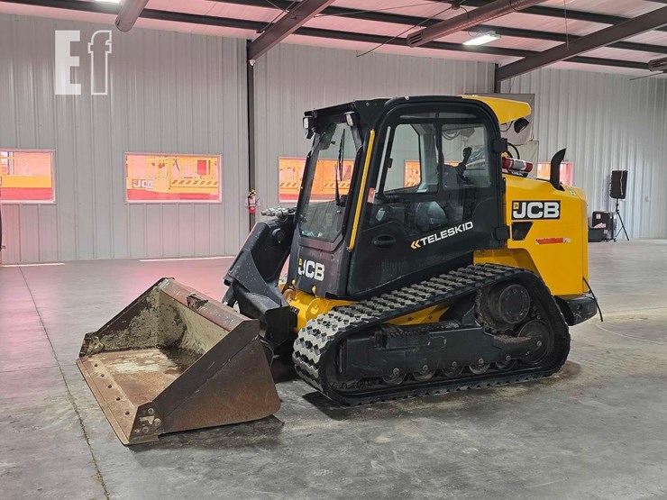 2021-jcb-3ts-8t-image-1