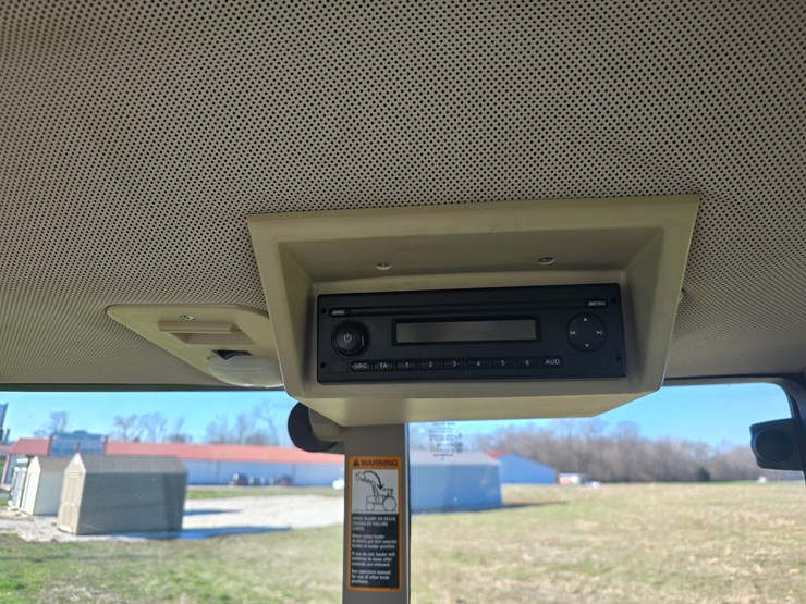 2016-john-deere-6110m-image-60