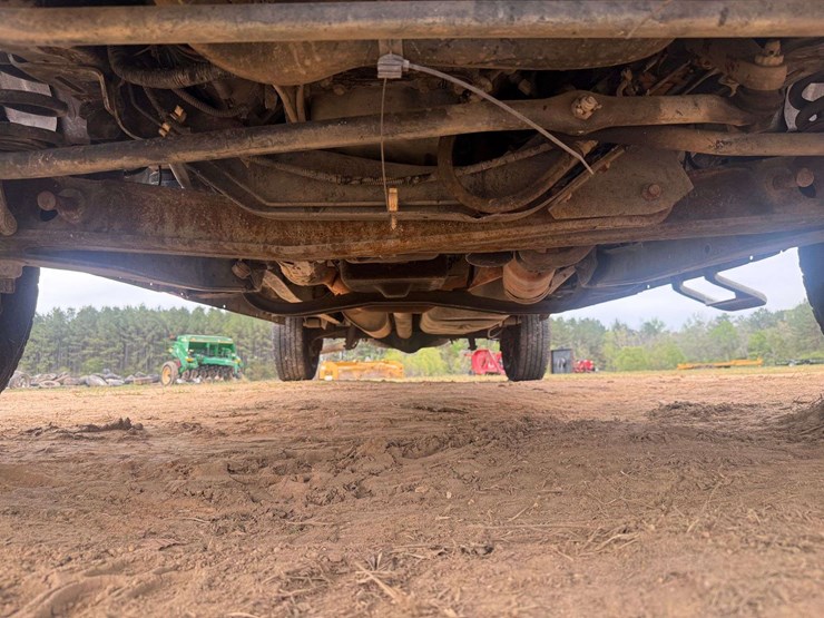 2013-ford-e350-image-11