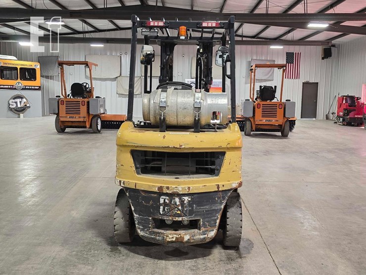 2021-caterpillar-gp25n-image-8