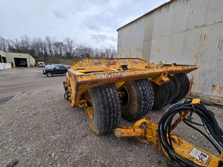 2006-deere-1812c-image-7