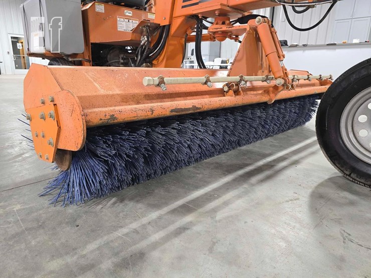 2019-broce-bw260-image-10