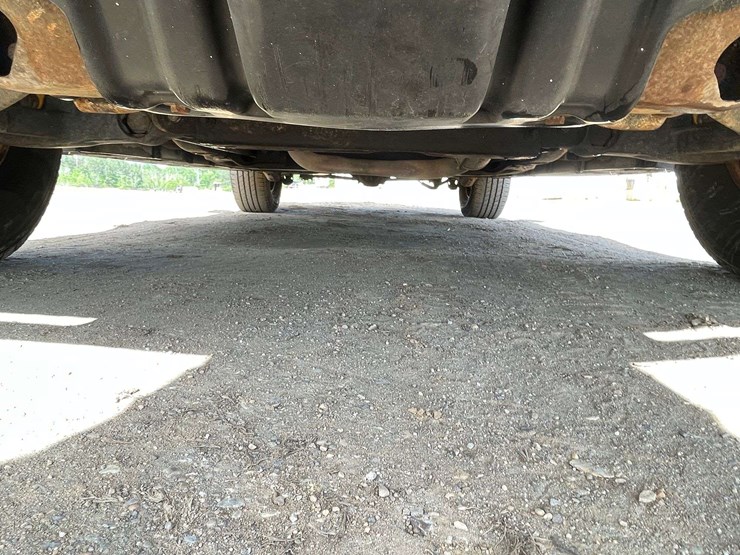 2003-chevrolet-tahoe-lt-image-25