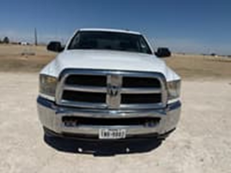 2014-ram-2500-tradesman-image-4