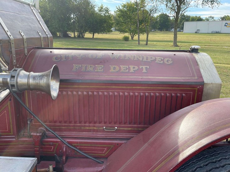 1917-american-la-france-firetruck-image-50