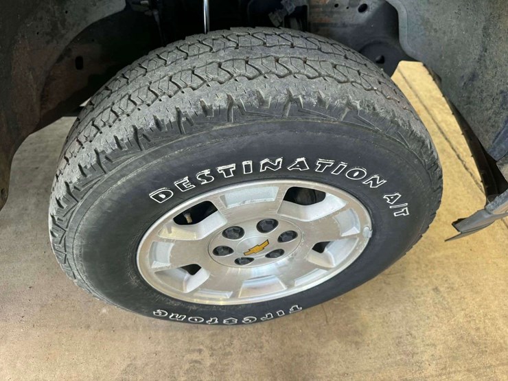 2005-chevrolet-tahoe-image-20