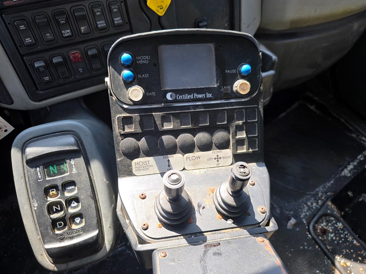 2015-international-workstar-7400-image-71