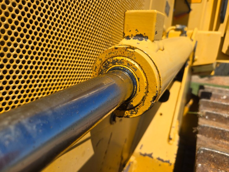 1998-deere-650g-image-73