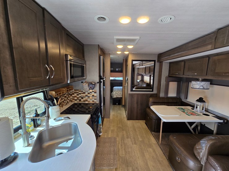 2021-international-mv607-image-101