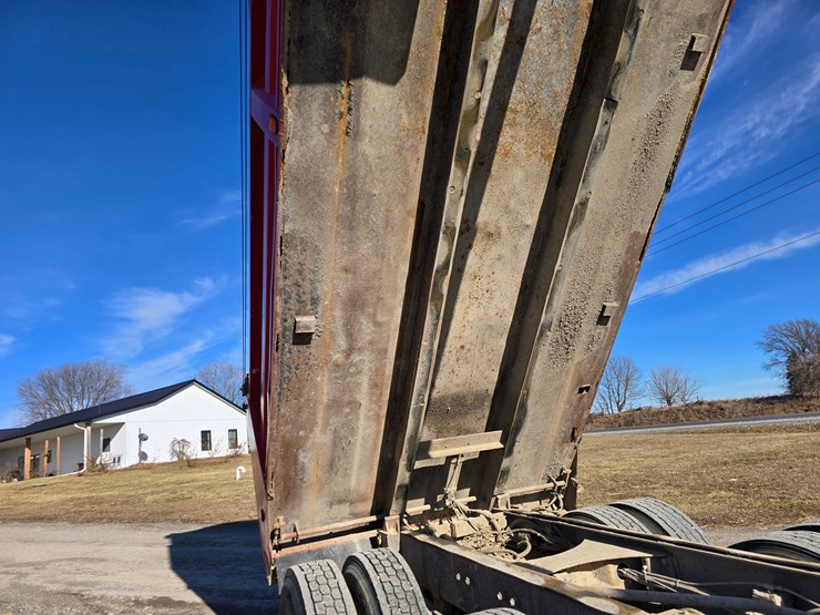 1998-mack-rd688s-image-52