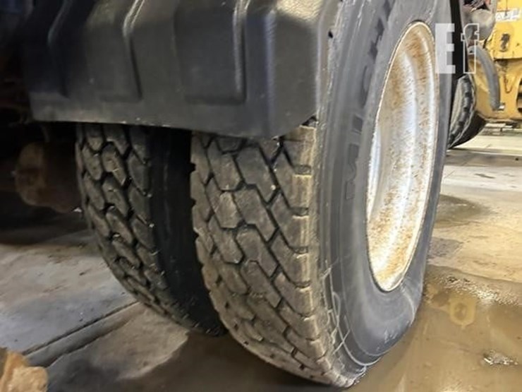 1998-international-s2500-image-38