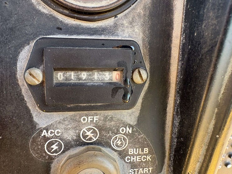 1998-deere-550g-image-13