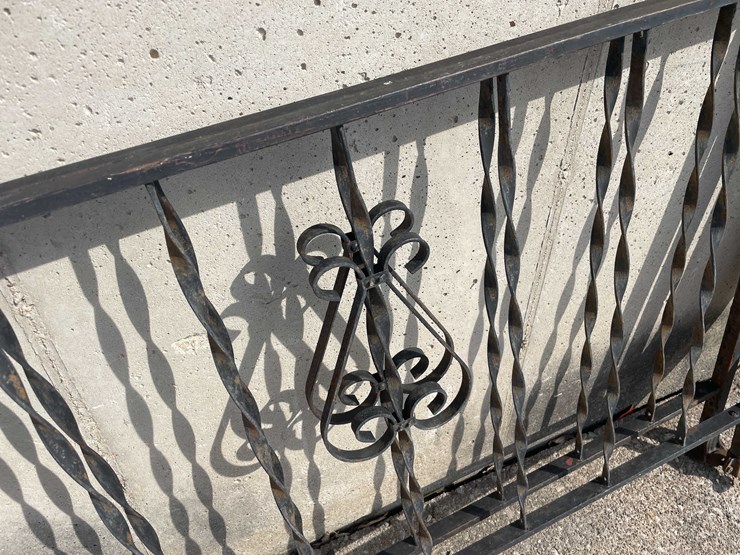 #7019-•-(5)-porch-hand-railings-(o3)-image-9