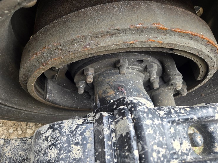 2000-peterbilt-379-image-78