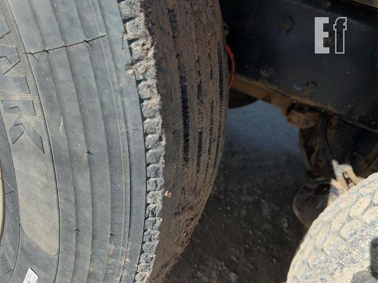 2002-kenworth-t800-image-33