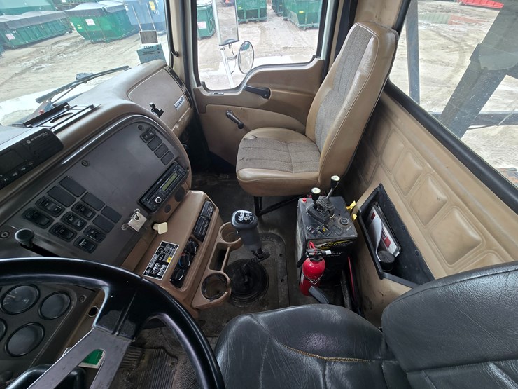 #22591-•-2007-mack-cv713-granite-roll-off-truck-image-50