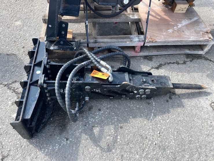 #7058-•-unused-giyi-mini-skid-steer-hydraulic-hammer-(o10)-image-2