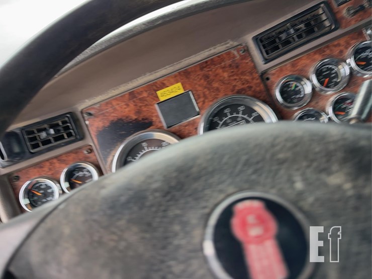 2003-kenworth-t800-image-58