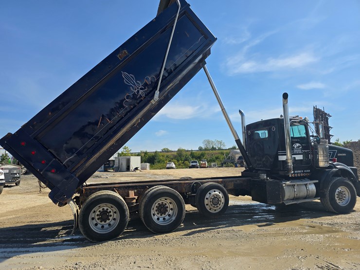#21305-•-2003-kenworth-dump-truck-image-68
