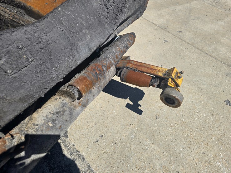 2006-caterpillar-ap-1000d-image-35