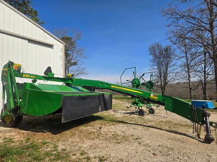 john-deere-630-image-3