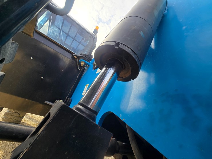 2015-genie-gth1056-image-87