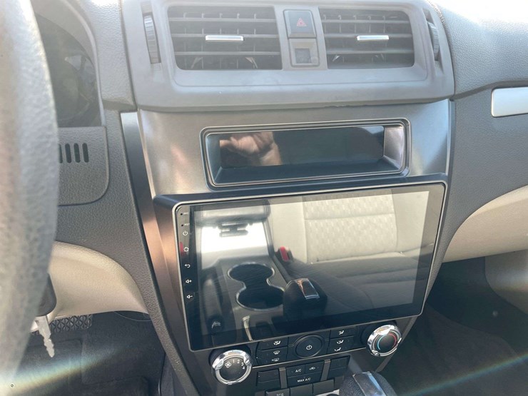 2012-ford-fusion-4-door-sedan-(95,800-miles)-image-13