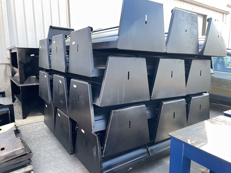 #7095-•-(1)-cattle-feeder-(o2)-image-4