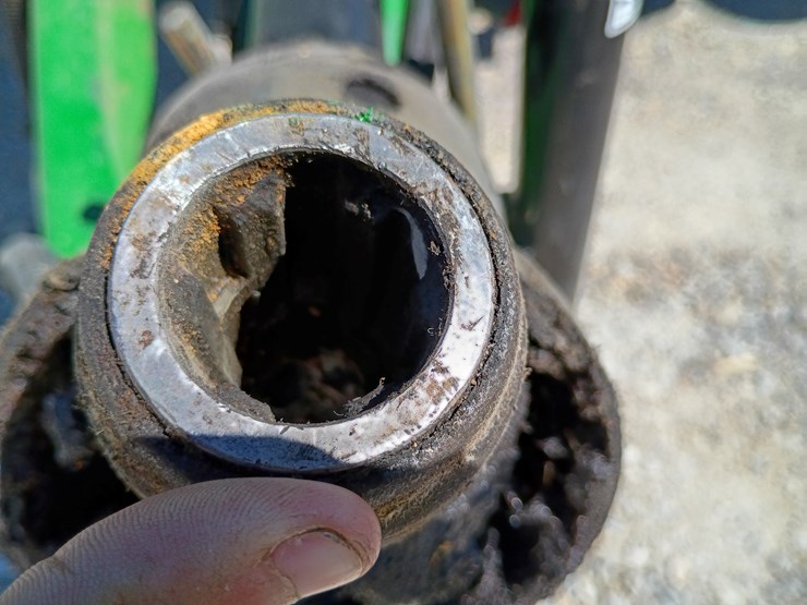 2014-john-deere-469-image-11