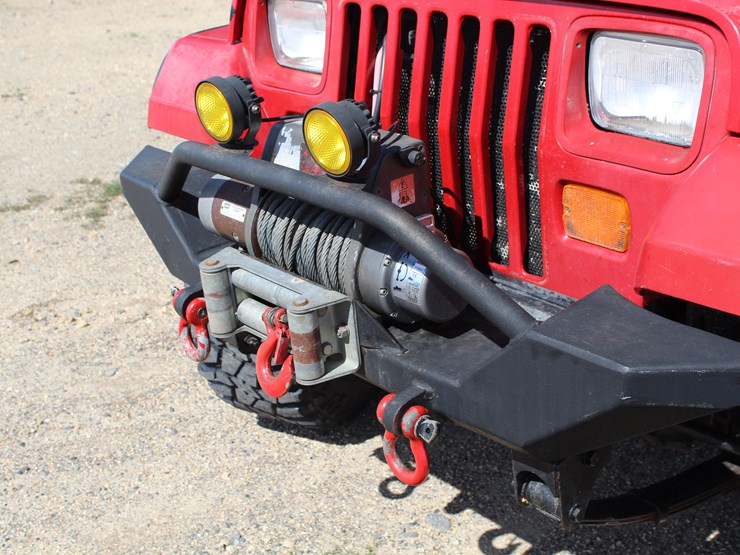 1993-jeep-wrangler-image-11