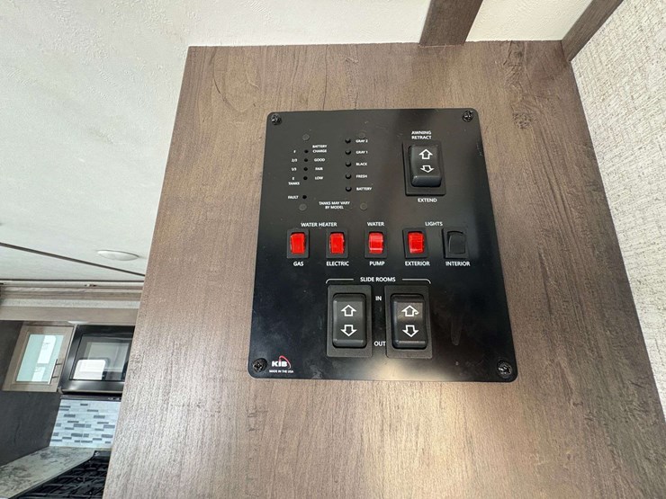 2020-coleman-dutchman-travel-trailer-image-21