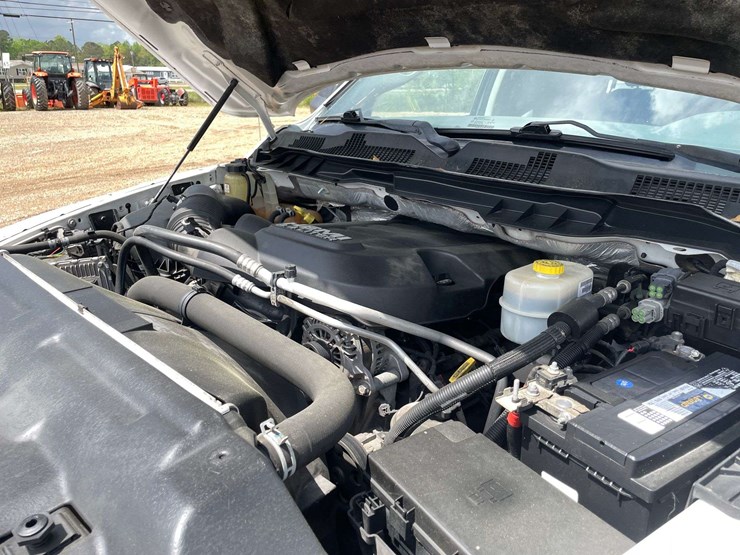 2015-dodge-ram-2500-image-7