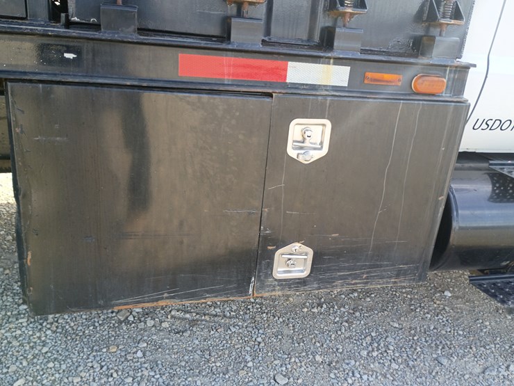 2005-ford-f750-image-88