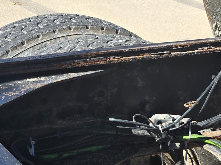 2001-sterling-l9500-image-56