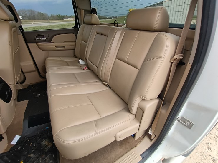 2013-chevrolet-2500-image-63