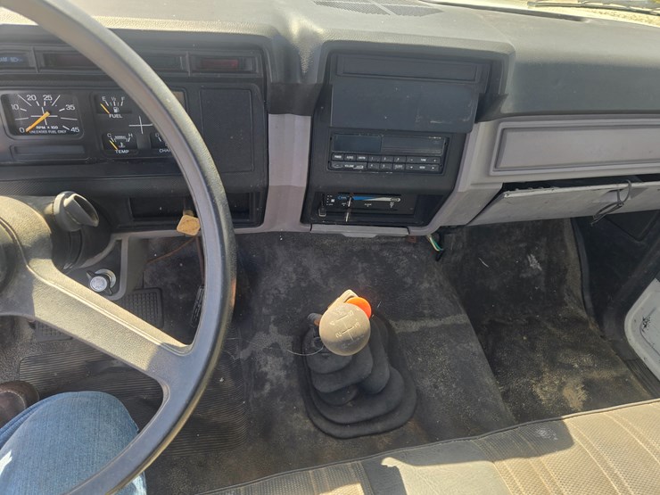 1997-ford-f700-image-45