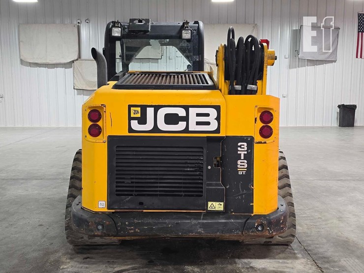 2020-jcb-3ts-8t-image-8