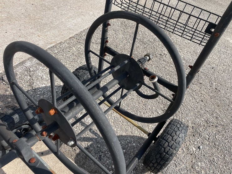 #7022-•-(2)-metal-hose-reels-(o3)-image-2