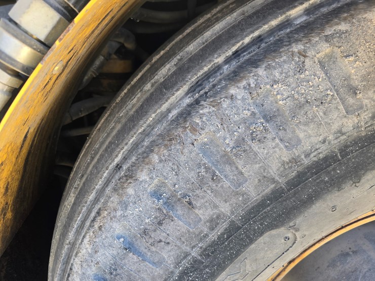 2006-caterpillar-ap-1000d-image-51