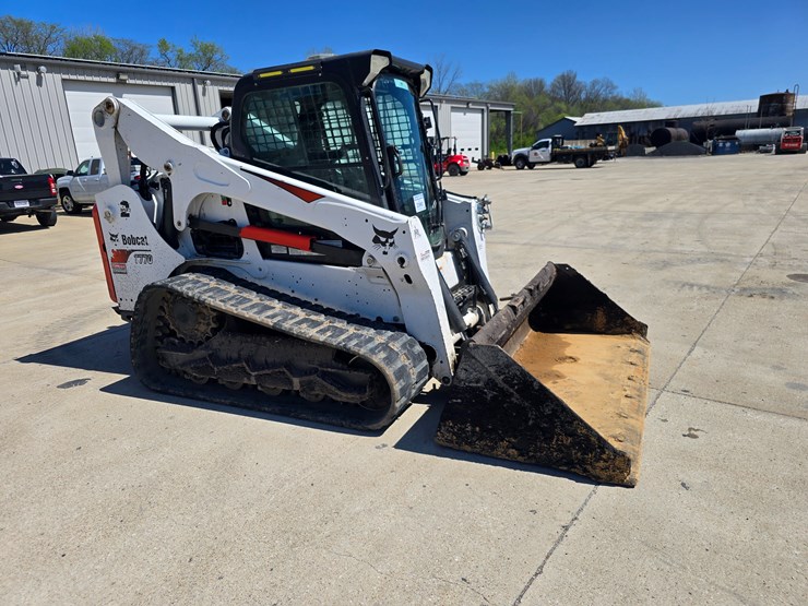 2020-bobcat-t770-image-14