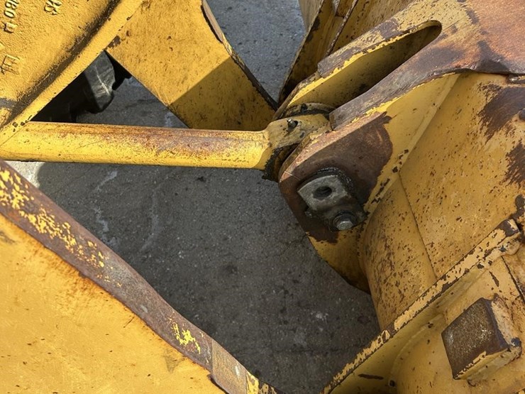 2000-caterpillar-938g-image-15