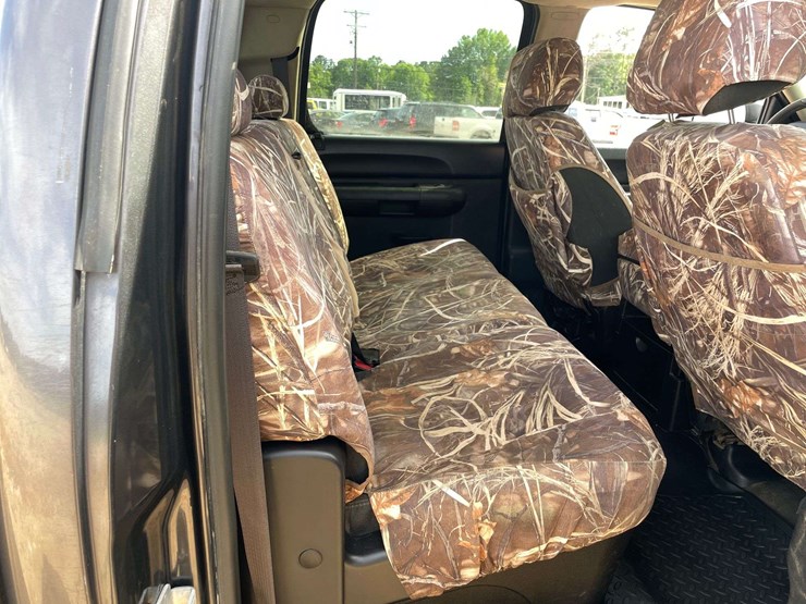 2011-chevrolet-silverado-1500-image-16