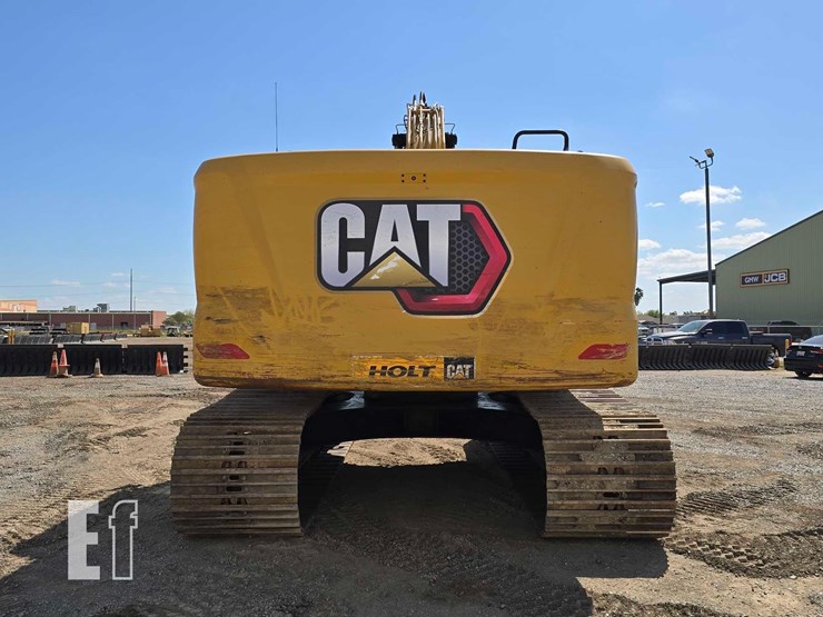 2020-caterpillar-323-image-8