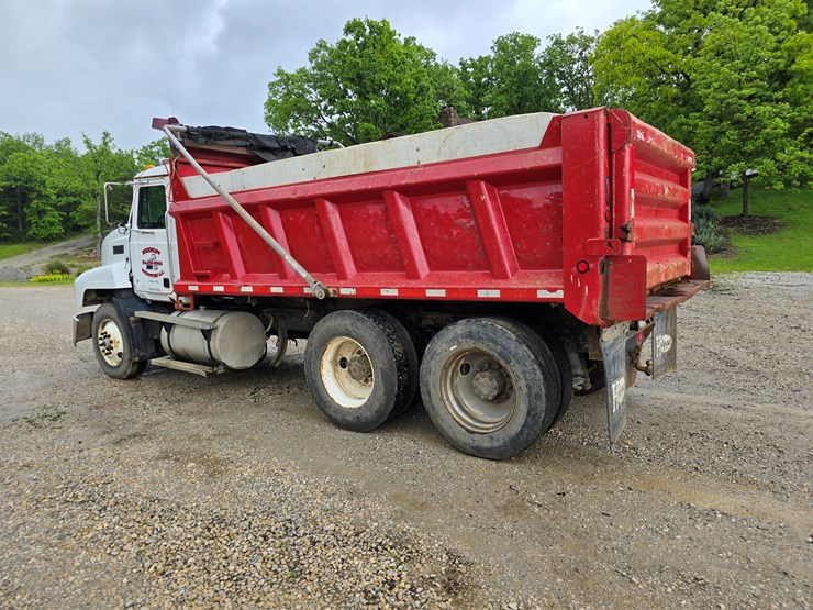 1994-mack-ch613-image-9