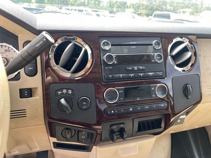 2010-ford-f250-image-13