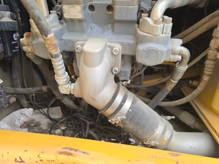 2014-deere-160g-lc-image-59