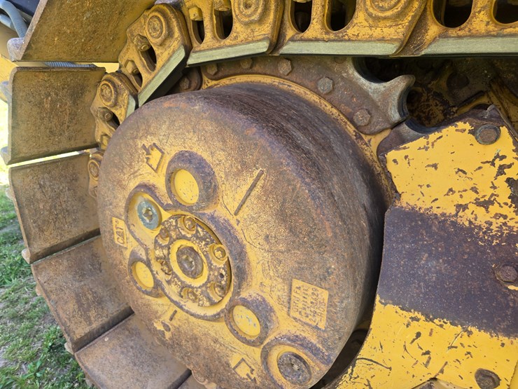 2014-caterpillar-953d-image-69