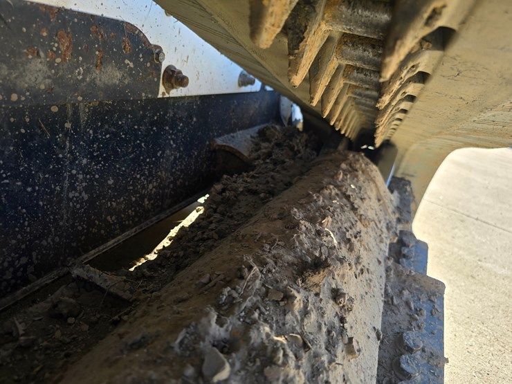 2020-bobcat-t770-image-25