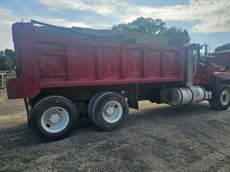 1998-mack-rd688s-image-28